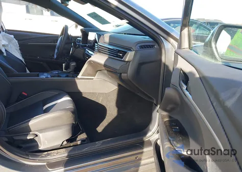 2025 Toyota Camry Se from USA, damaged, VIN 4T1DBADK6SU536326